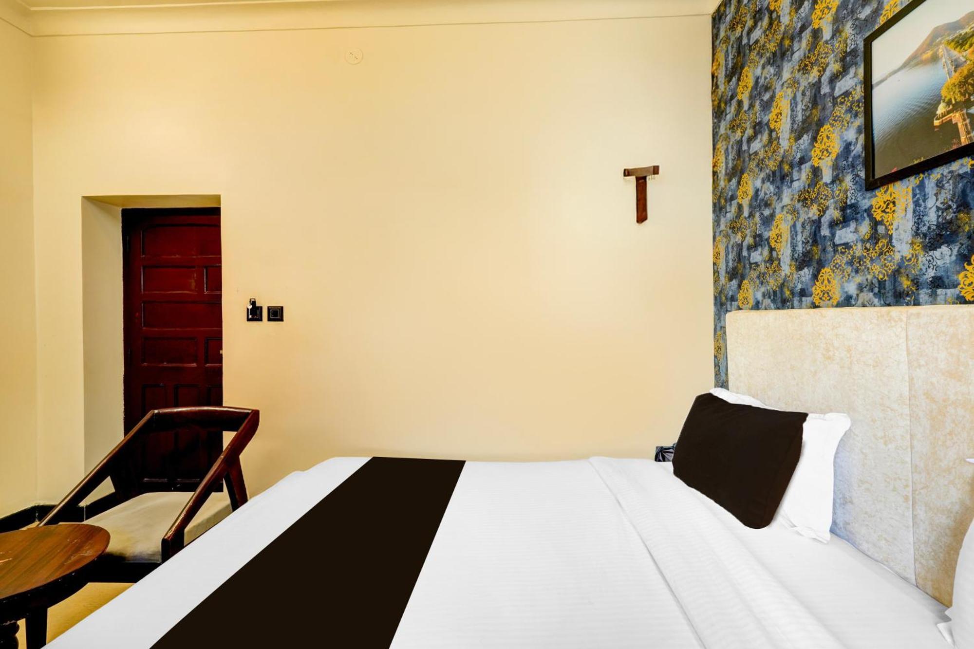 אודייפור Hotel O Lake N Hill View מראה חיצוני תמונה